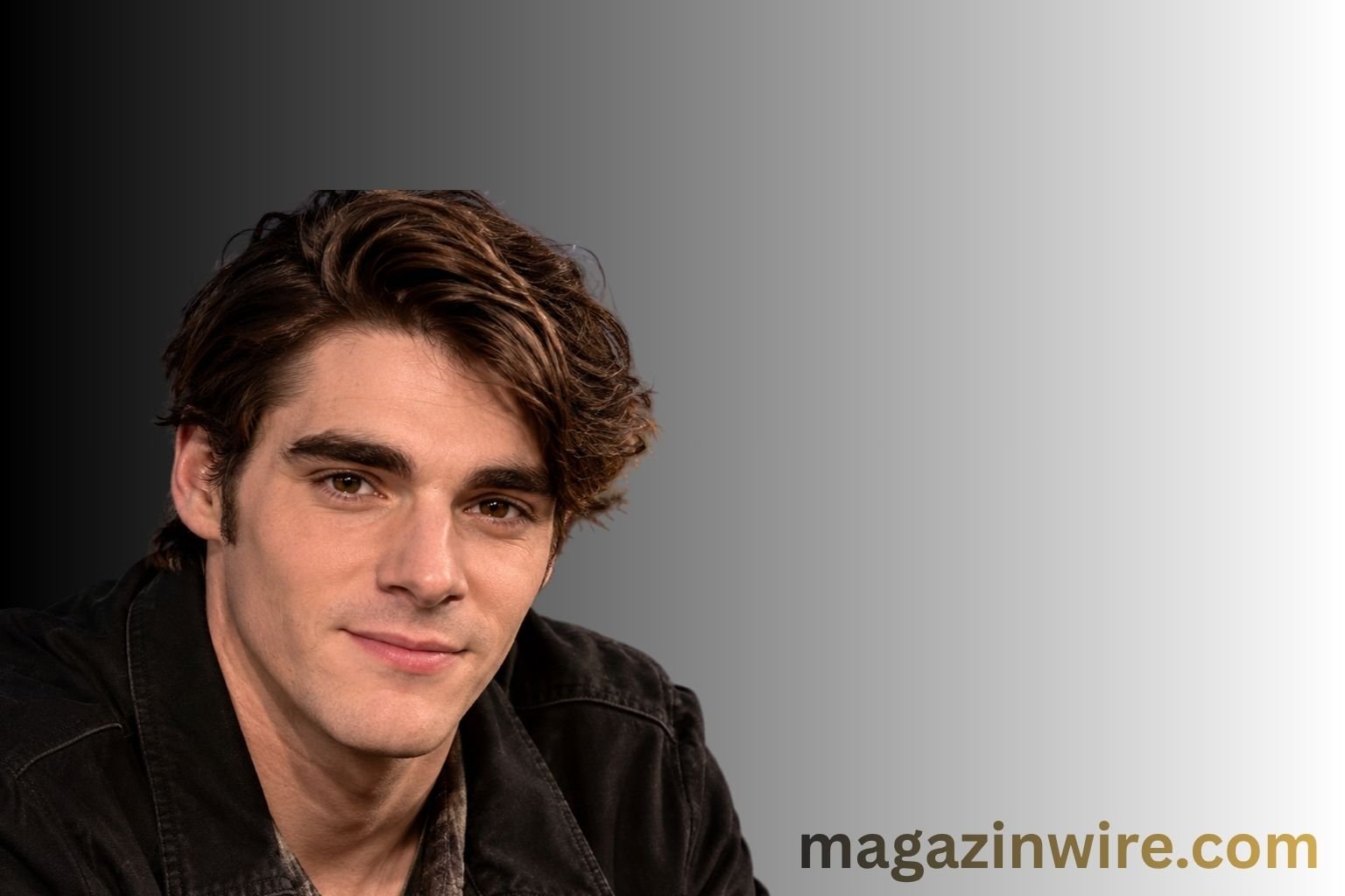 RJ Mitte Biography